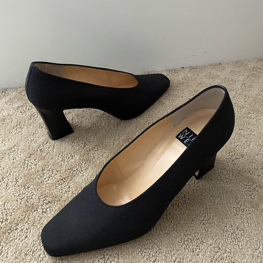Black Nine West pumps